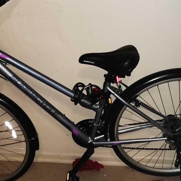 Stuff - Picture 3 of 3